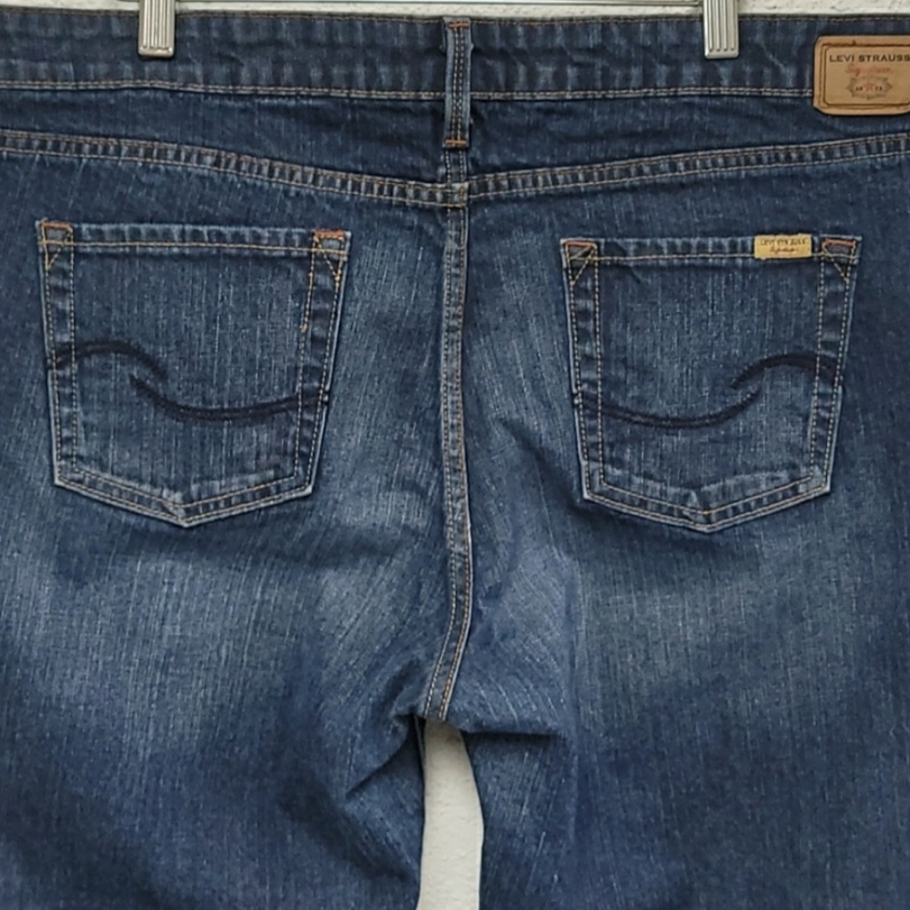 Levi Strauss Signature Low Rise Bootcut